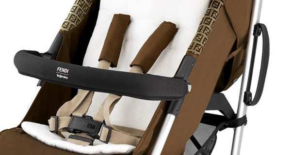 Fendi crea la linea di passeggini di lusso in collaborazione con Inglesina Fendi crea la linea di passeggini di lusso in collaborazione con Inglesina