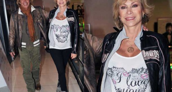 E’ nata Maria, la figlia di Carmen Russo ed Enzo Paolo Turchi E’ nata Maria, la figlia di Carmen Russo ed Enzo Paolo Turchi