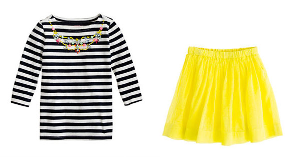 T-shirt navy con fiori e gonna gialla: il completo per le bimbe firmato J Crew T-shirt navy con fiori e gonna gialla: il completo per le bimbe firmato J Crew