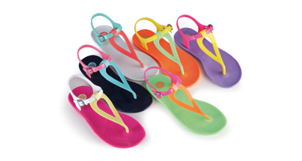 Gioseppo Kids presenta i nuovi sandali per l’estate. Protagonisti i colori sgargianti! Gioseppo Kids presenta i nuovi sandali per l’estate. Protagonisti i colori sgargianti!