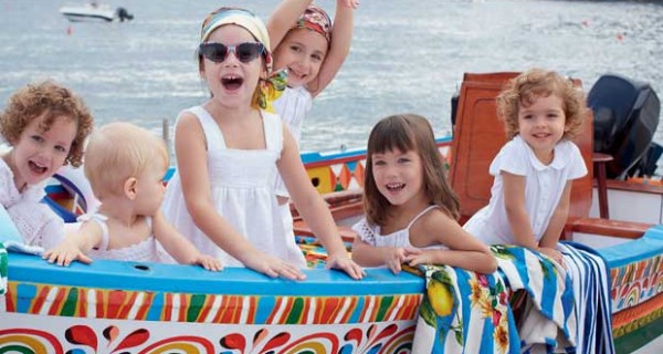 Dolce & Gabbana, la collezione PE 2013 per bambini che diventa un inno all’Italia Dolce & Gabbana, la collezione PE 2013 per bambini che diventa un inno all’Italia