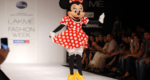 Tutte pazze per Minnie! Gli abiti per bambina ispirati al celebre personaggio Disney Tutte pazze per Minnie! Gli abiti per bambina ispirati al celebre personaggio Disney