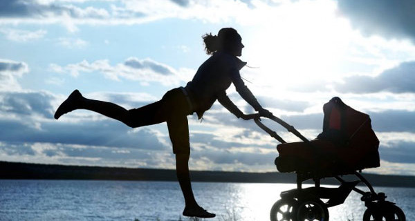 Fare ginnastica con il passeggino, è possibile! Ecco come e dove Fare ginnastica con il passeggino, è possibile! Ecco come e dove