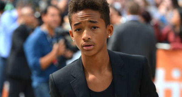 Jaden Smith polemico contro le regole: “La scuola fa il lavaggio del cervello” Jaden Smith polemico contro le regole: “La scuola fa il lavaggio del cervello”