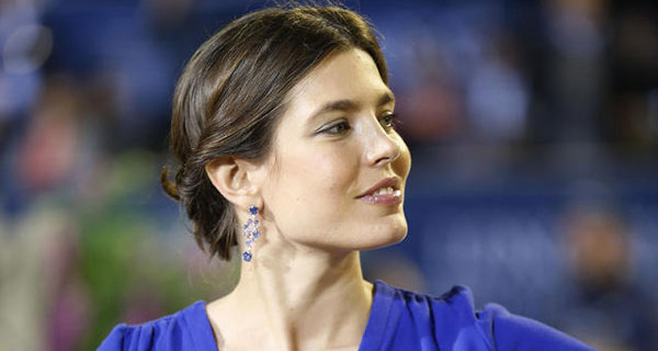 Charlotte Casiraghi partorirà a Dicembre: è incinta di un maschietto? Charlotte Casiraghi partorirà a Dicembre: è incinta di un maschietto?