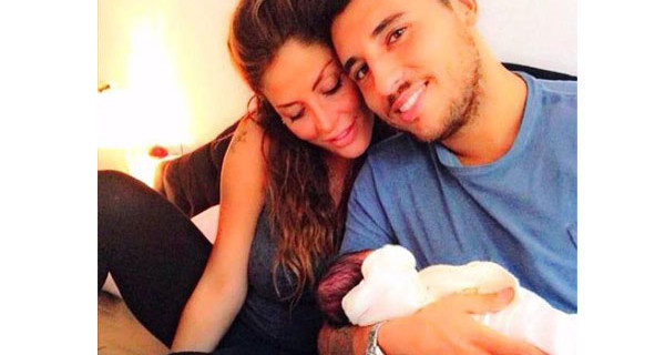 Guendalina Tavassi al settimo cielo con Chloe: ecco le prime foto con la sua bimba Guendalina Tavassi al settimo cielo con Chloe: ecco le prime foto con la sua bimba
