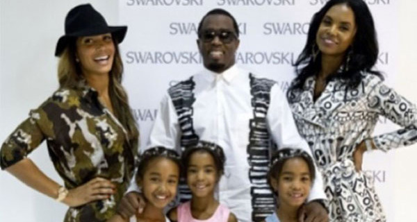 Le figlie di P. Diddy modelle a 7 anni. Il loro debutto sulle passerelle di New York Le figlie di P. Diddy modelle a 7 anni. Il loro debutto sulle passerelle di New York