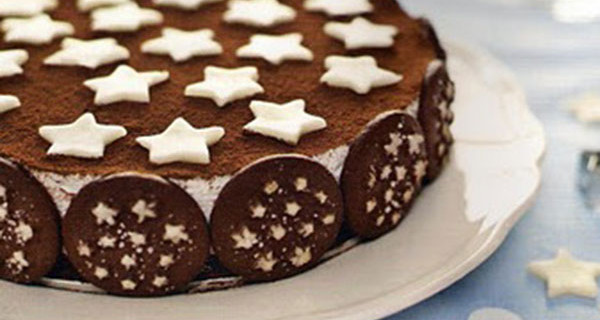Volete rendere goloso il pomeriggio dei vostri bimbi? Provate la torta Pan di Stelle Volete rendere goloso il pomeriggio dei vostri bimbi? Provate la torta Pan di Stelle