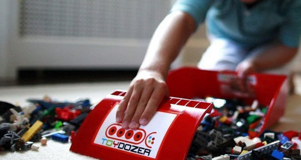 Toydozer: la soluzione per ordinare i giocattoli in modo divertente Toydozer: la soluzione per ordinare i giocattoli in modo divertente