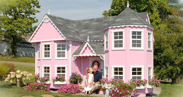 Ecco la casetta da giardino che farà sentire le bimbe delle vere principesse Ecco la casetta da giardino che farà sentire le bimbe delle vere principesse