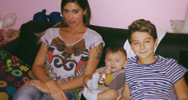 Belen Rodriguez triste: “Mio figlio Santiago non mi assomiglia”. Sei d’accordo? Belen Rodriguez triste: “Mio figlio Santiago non mi assomiglia”. Sei d’accordo?