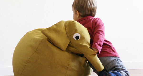 Poltrona per bambini o tenero animale di pezza? Ecco il Saccotto Poltrona per bambini o tenero animale di pezza? Ecco il Saccotto