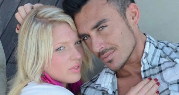 Grande Fratello/ Fabrizio Conti e Sara Esposito sono diventati genitori: è nata Stella! Grande Fratello/ Fabrizio Conti e Sara Esposito sono diventati genitori: è nata Stella!