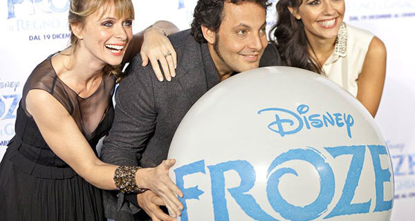 Premiere di Frozen a Roma: presenti Enrico Brignano, Serena Autieri e Serena Rossi Premiere di Frozen a Roma: presenti Enrico Brignano, Serena Autieri e Serena Rossi