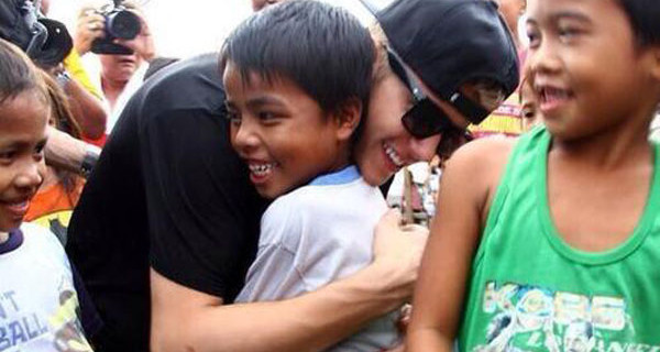 Justin Bieber canta gratuitamente. Scopri dove e perchè Justin Bieber canta gratuitamente. Scopri dove e perchè