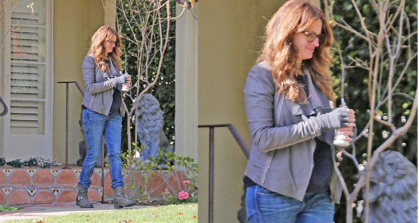 Julia Roberts, 46 anni e tre figli, è incinta? Le foto sospette Julia Roberts, 46 anni e tre figli, è incinta? Le foto sospette