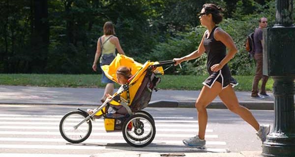 Correre con il passeggino: ecco le dritte per praticare questo sport con i bambini Correre con il passeggino: ecco le dritte per praticare questo sport con i bambini