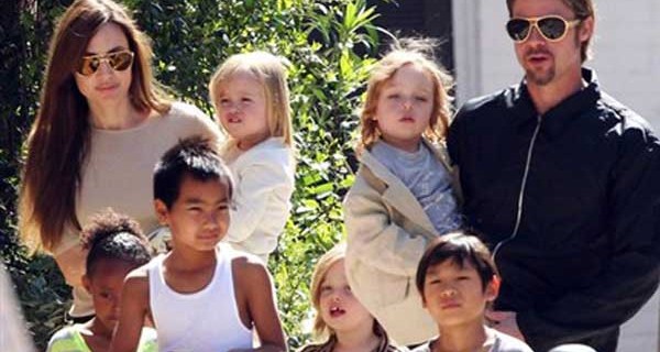 Nuovo figlio per Brad Pitt e Angelina Jolie? Sarebbe il settimo Nuovo figlio per Brad Pitt e Angelina Jolie? Sarebbe il settimo