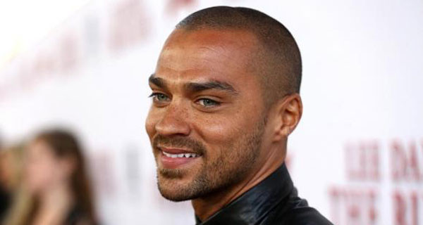 Jesse Williams, il Dr. Jackson Avery di Grey’s Anatomy, è diventato papà Jesse Williams, il Dr. Jackson Avery di Grey’s Anatomy, è diventato papà