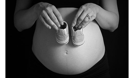 Paura di soffrire troppo durante il parto: ecco come affrontarla Paura di soffrire troppo durante il parto: ecco come affrontarla