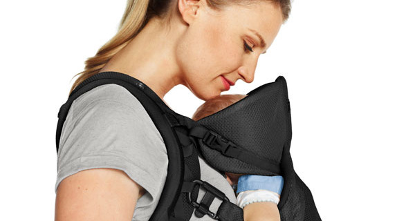 Stokke MyCarrier Cool, il marsupio per bambini arriva in nuovi colori Stokke MyCarrier Cool, il marsupio per bambini arriva in nuovi colori