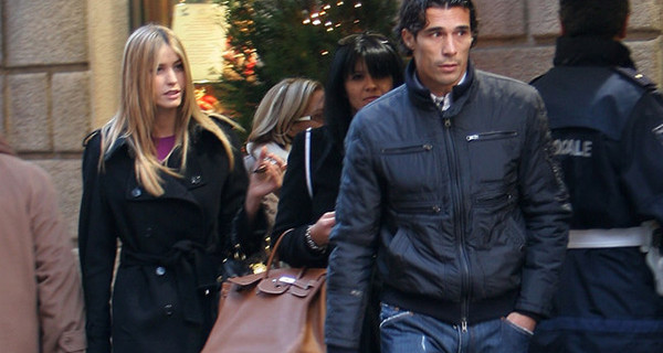 Elena Santarelli: “Io e Bernardo Corradi ci sposiamo e facciamo un altro figlio” Elena Santarelli: “Io e Bernardo Corradi ci sposiamo e facciamo un altro figlio”