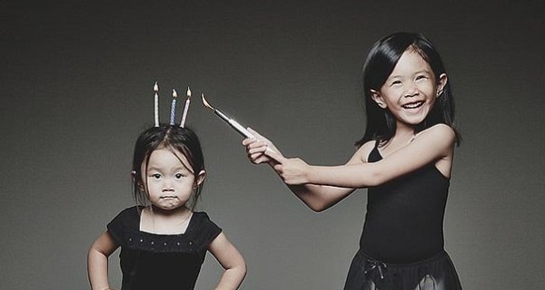 Papà fotografa le sue figlie: le bellissime foto che stanno facendo il giro del mondo Papà fotografa le sue figlie: le bellissime foto che stanno facendo il giro del mondo