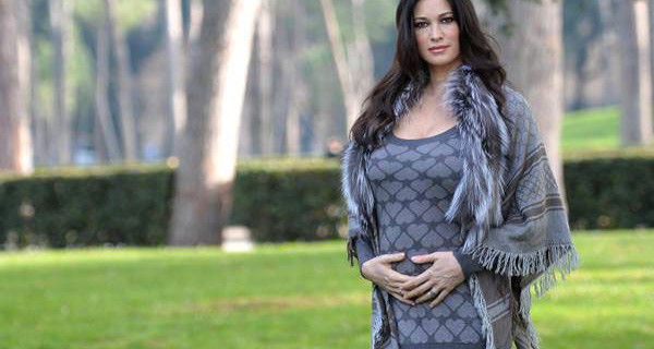 Manuela Arcuri sarà mamma il 6 maggio: “Ora penso solo a me e al mio bimbo” Manuela Arcuri sarà mamma il 6 maggio: “Ora penso solo a me e al mio bimbo”