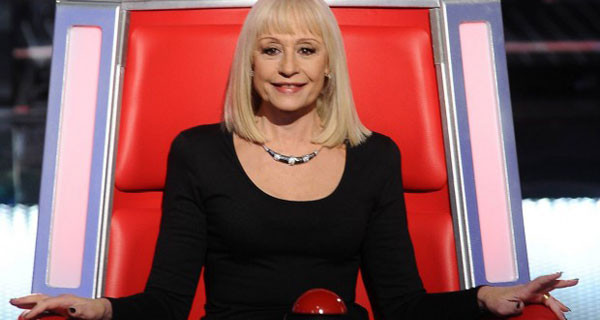 Raffaella Carrà tra la felicità per The Voice e i rimpianti: “Mi sarebbe piaciuto avere un figlio” Raffaella Carrà tra la felicità per The Voice e i rimpianti: “Mi sarebbe piaciuto avere un figlio”