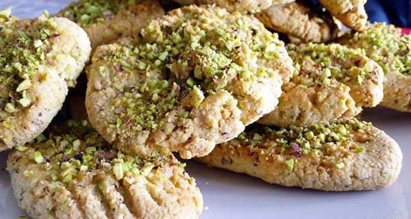Ricetta per la Festa del papà: biscottini mandorle e pistacchi senza glutine Ricetta per la Festa del papà: biscottini mandorle e pistacchi senza glutine