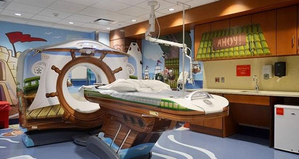 New York: l’ospedale a misura di bambino, la tac è una nave dei pirati New York: l’ospedale a misura di bambino, la tac è una nave dei pirati
