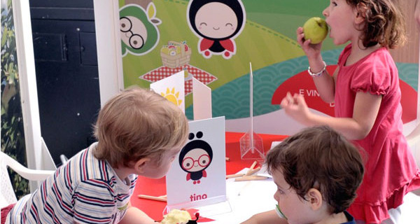 Mela Val Venosta a Bimbinfiera Roma con uno stand interattivo Mela Val Venosta a Bimbinfiera Roma con uno stand interattivo
