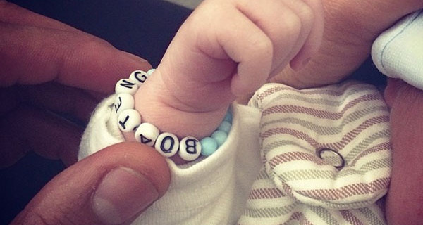 Melissa Satta ha partorito! E’ nato Maddox Prince, il primo figlio della ex velina e di Kevin Boateng Melissa Satta ha partorito! E’ nato Maddox Prince, il primo figlio della ex velina e di Kevin Boateng