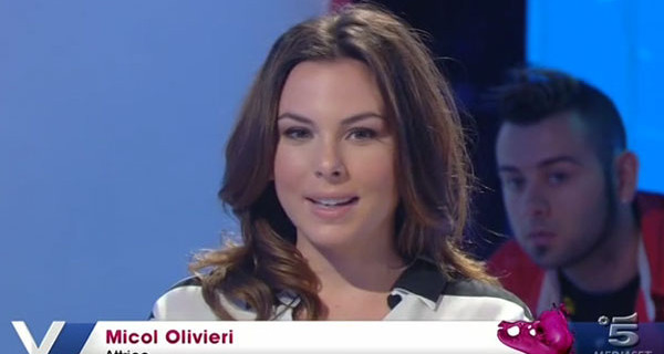 Micol Olivieri ospite a Verissimo: “Ho 21 anni, sono incinta e credo che sia bellissimo!” VIDEO Micol Olivieri ospite a Verissimo: “Ho 21 anni, sono incinta e credo che sia bellissimo!” VIDEO
