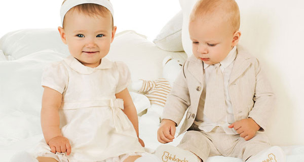 Aprile e Maggio, è tempo di cerimonie! I capi per bambini firmati Sarabanda Aprile e Maggio, è tempo di cerimonie! I capi per bambini firmati Sarabanda