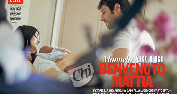 Manuela Arcuri mamma: le prime foto con suo figlio, il piccolo Mattia Manuela Arcuri mamma: le prime foto con suo figlio, il piccolo Mattia