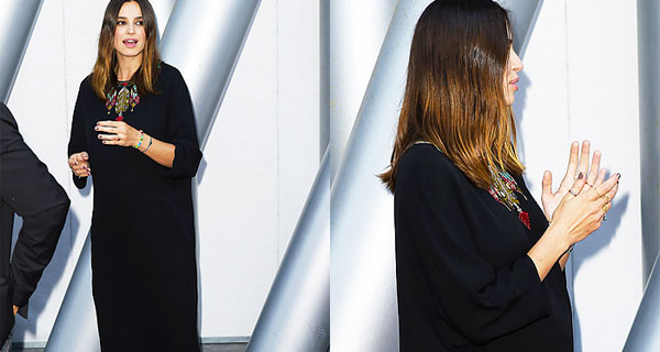 Kasia Smutniak incinta al Maxxi di Roma mostra il suo pancione di 6 mesi Kasia Smutniak incinta al Maxxi di Roma mostra il suo pancione di 6 mesi