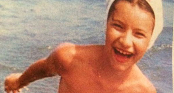 Laura Pausini e la sua foto da bambina: Sono nata con la passione per la musica! Laura Pausini e la sua foto da bambina: Sono nata con la passione per la musica!