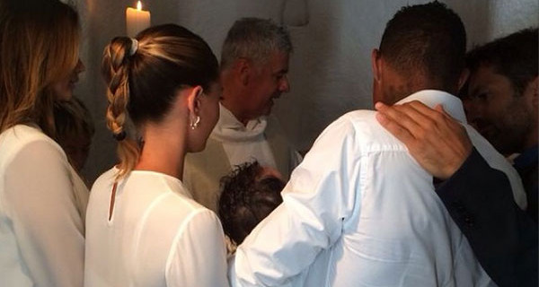Melissa Satta e Kevin Prince Boateng: le prime foto del battesimo di Maddox Melissa Satta e Kevin Prince Boateng: le prime foto del battesimo di Maddox