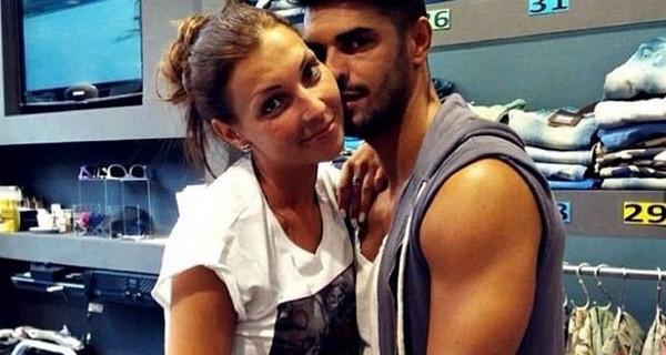 Cristian Galella scrive ai fan: “Ecco perchè non vedrete mai foto private mie e di Tara” Cristian Galella scrive ai fan: “Ecco perchè non vedrete mai foto private mie e di Tara”