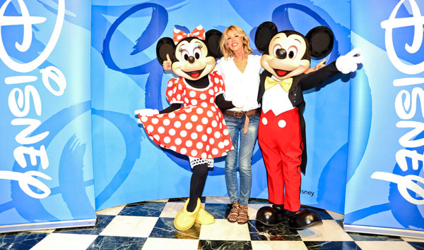 alessia-marcuzzi-disney-store-02