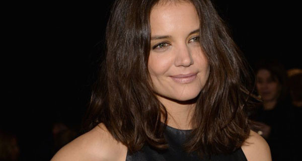 Katie Holmes, mamma single di Suri Cruise: “Ecco cosa faccio quando sono in crisi” Katie Holmes, mamma single di Suri Cruise: “Ecco cosa faccio quando sono in crisi”