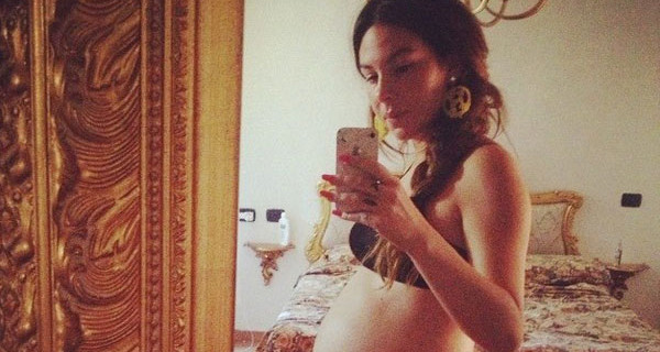 Micol Olivieri oggi a Pomeriggio 5: parlerà della sua bimba e de I Cesaroni Micol Olivieri oggi a Pomeriggio 5: parlerà della sua bimba e de I Cesaroni