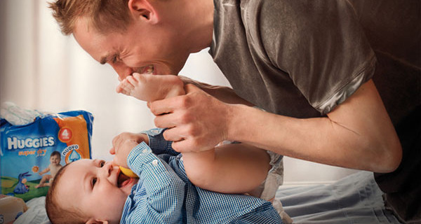 Huggies, sondaggio sui papà: “Quelli italiani sono sempre più collaborativi e partecipi” Huggies, sondaggio sui papà: “Quelli italiani sono sempre più collaborativi e partecipi”