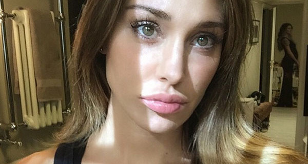 La nuova foto di Belen Rodriguez incinta su Instagram: secondo figlio in arrivo? La nuova foto di Belen Rodriguez incinta su Instagram: secondo figlio in arrivo?