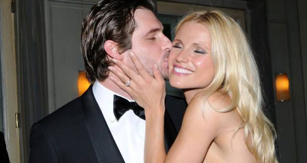Matrimonio Michelle Hunziker e Tomaso Trussardi: il messaggio della figlia Aurora Ramazzotti Matrimonio Michelle Hunziker e Tomaso Trussardi: il messaggio della figlia Aurora Ramazzotti