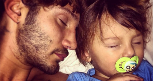 Intervista a Stefano De Martino: “Il mio amore per Belen, Santiago e le novità sul secondo figlio” Intervista a Stefano De Martino: “Il mio amore per Belen, Santiago e le novità sul secondo figlio”