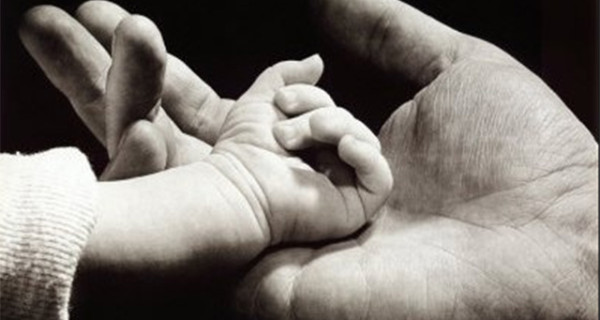 Rapporto tra papà e figlie femmine: ecco le cose che dovete sapere Rapporto tra papà e figlie femmine: ecco le cose che dovete sapere