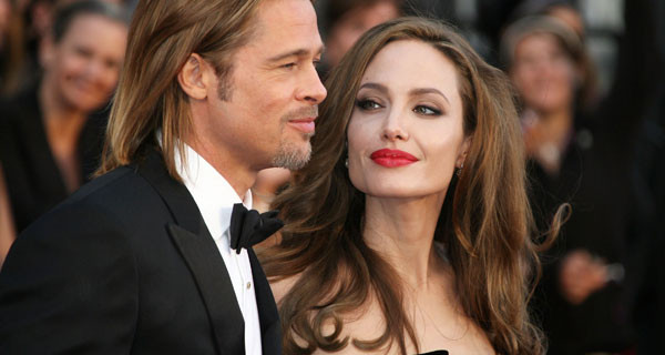 Angelina Jolie e Brad Pitt: “I nostri figli vogliono tatuarsi, ma non cederemo!” Angelina Jolie e Brad Pitt: “I nostri figli vogliono tatuarsi, ma non cederemo!”