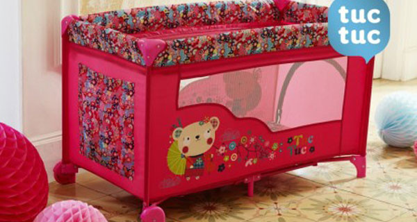 Vacanze di Natale con i bambini: non dimenticate il lettino da viaggio. Il modello di Tuctuc Vacanze di Natale con i bambini: non dimenticate il lettino da viaggio. Il modello di Tuctuc